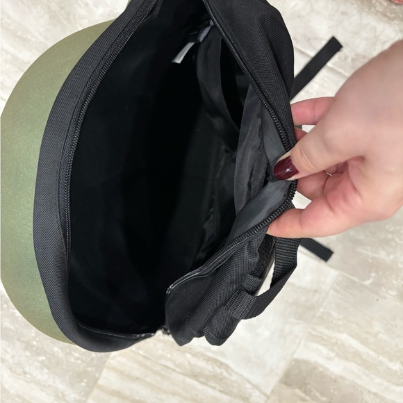 Star Wars Boba Fett Helmet Backpack - Picture 3 of 6